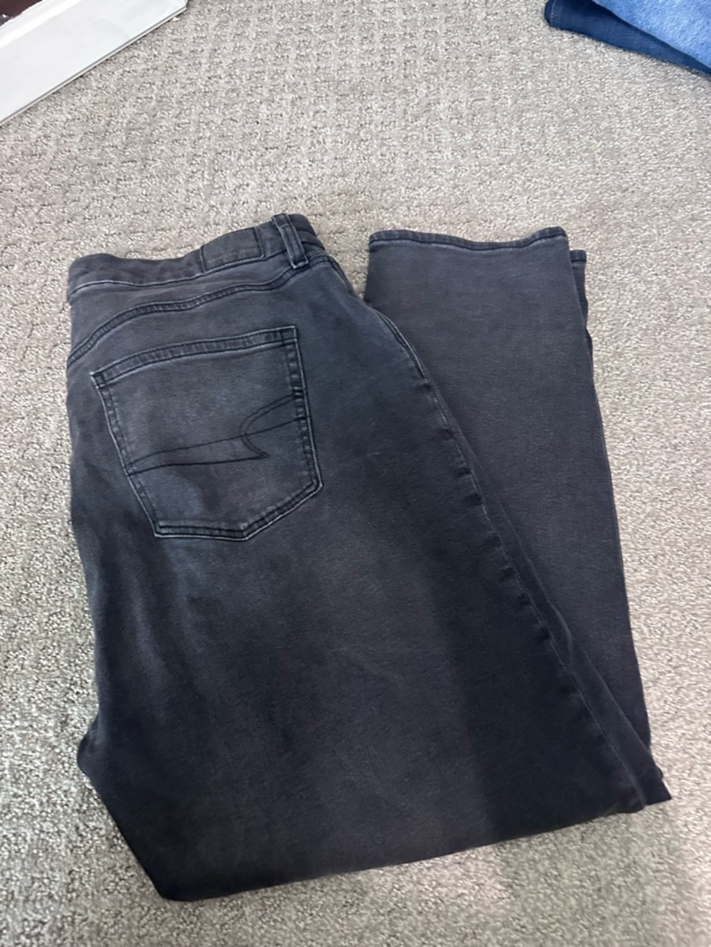 American Eagle Women’s Black Jeans Slim Straight Fit